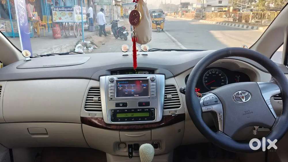 Toyota Innova 2014 Diesel Well Maintained