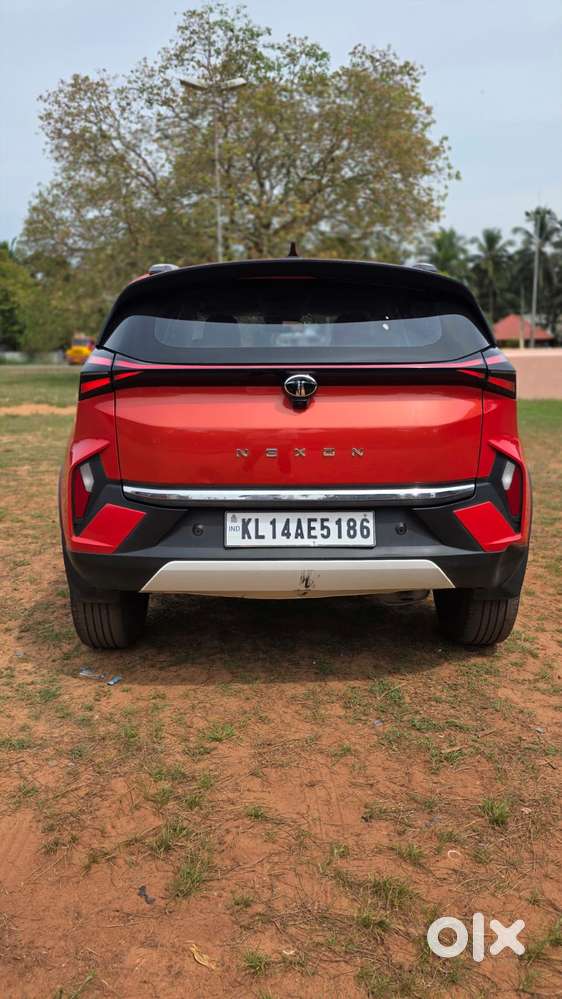 Tata Nexon Creative Plus 1.2 Petrol 6mt Dark Edition, 2024, Petrol