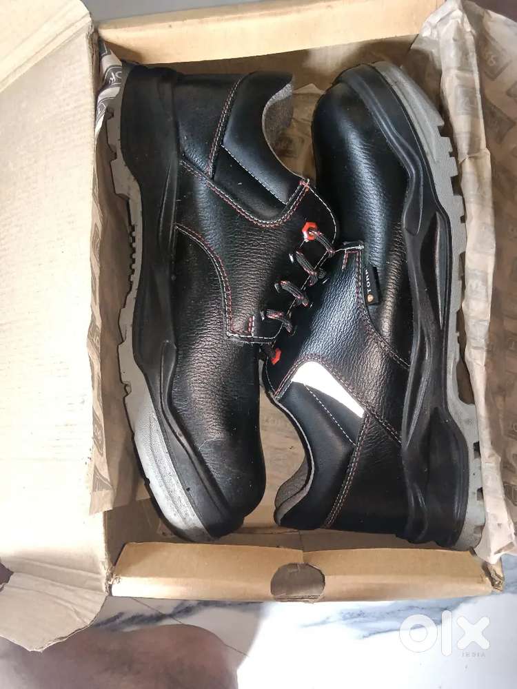 [TROP] safety shoes for men,size-uk9