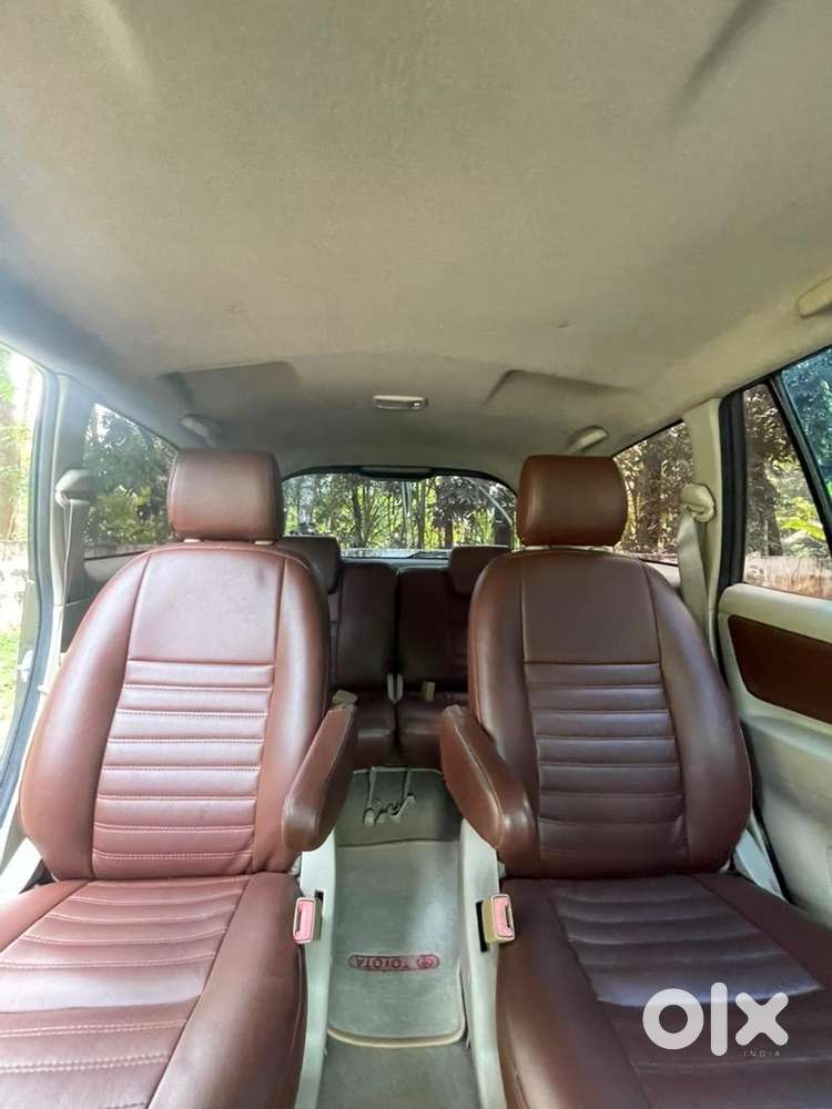 Toyota Innova 2011 Diesel Well Maintained