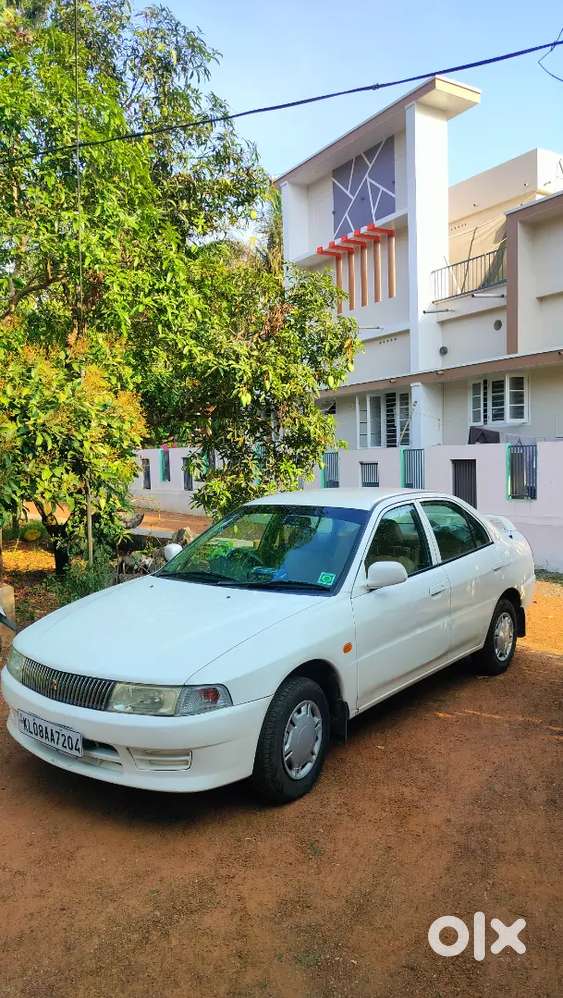 Mitsubishi Lancer 2003