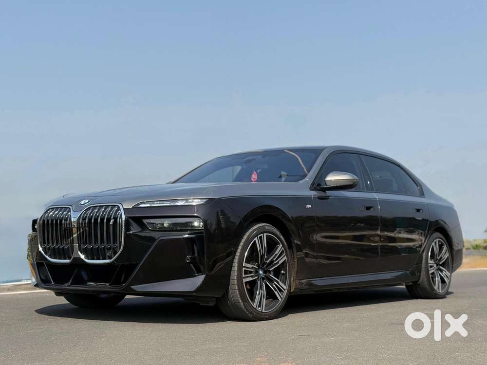 Bmw I7 Xdrive60, 2023, Electric