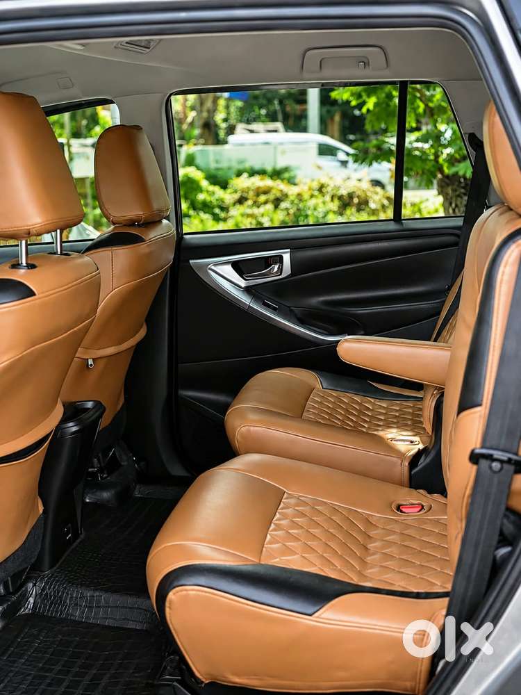 Toyota Innova Crysta 2.4 G Mt 7 Str, 2016, Diesel