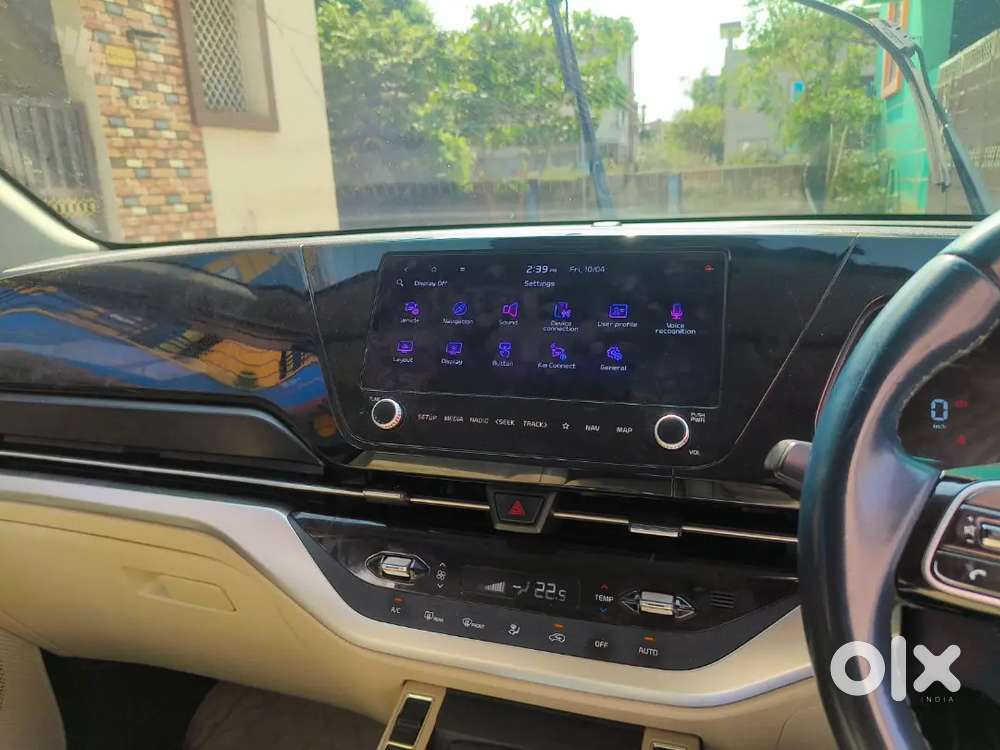 Kia Carens 1.5 Diesel Luxury – Single Owner  White  Top Condition