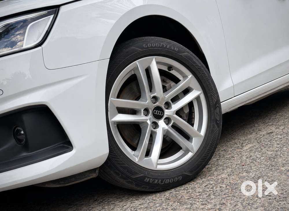 Audi A4 2.0 Premium Plus 40 Tfsi, 2024, Petrol