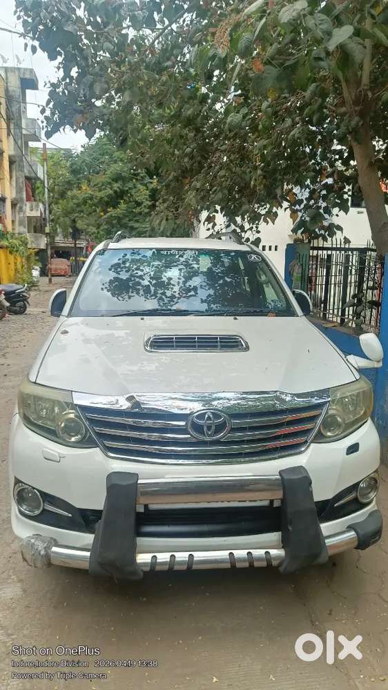 Toyota Fortuner 2016 Diesel 221000 Km Driven