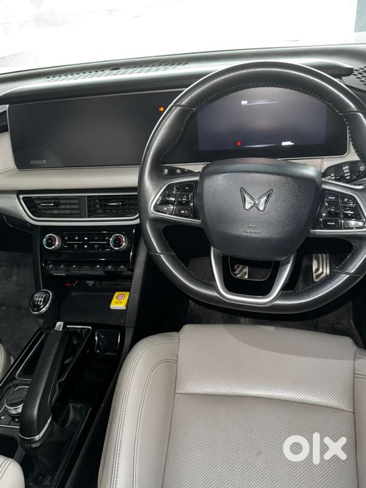 Mahindra Xuv700 Diesel Mt 2022