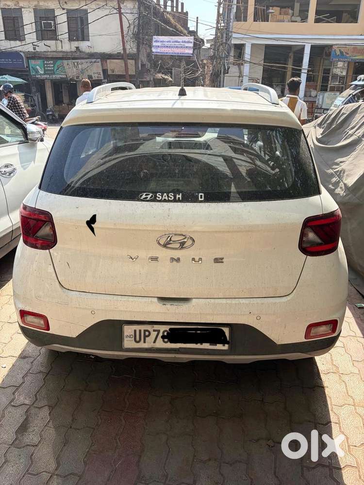Hyundai Venue 2022 Petrol Well Maintained