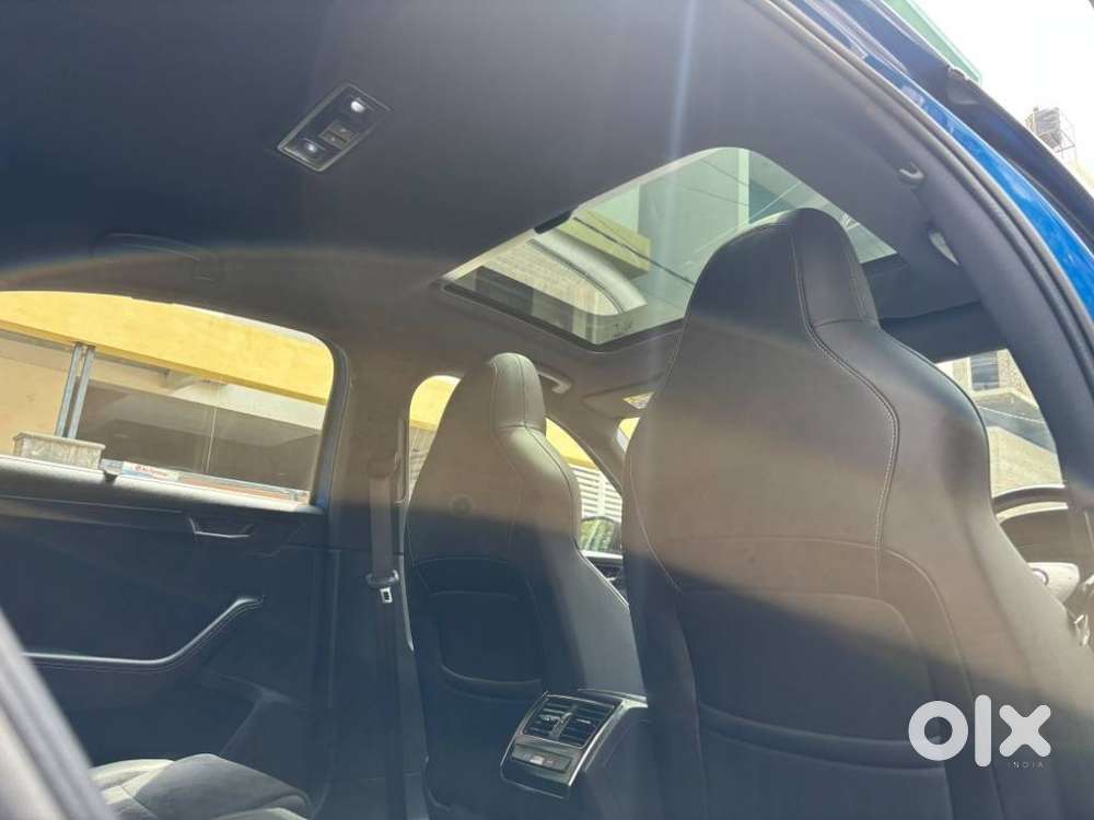 Skoda Superb Sportline 1.8 Tsi At, 2023, Petrol