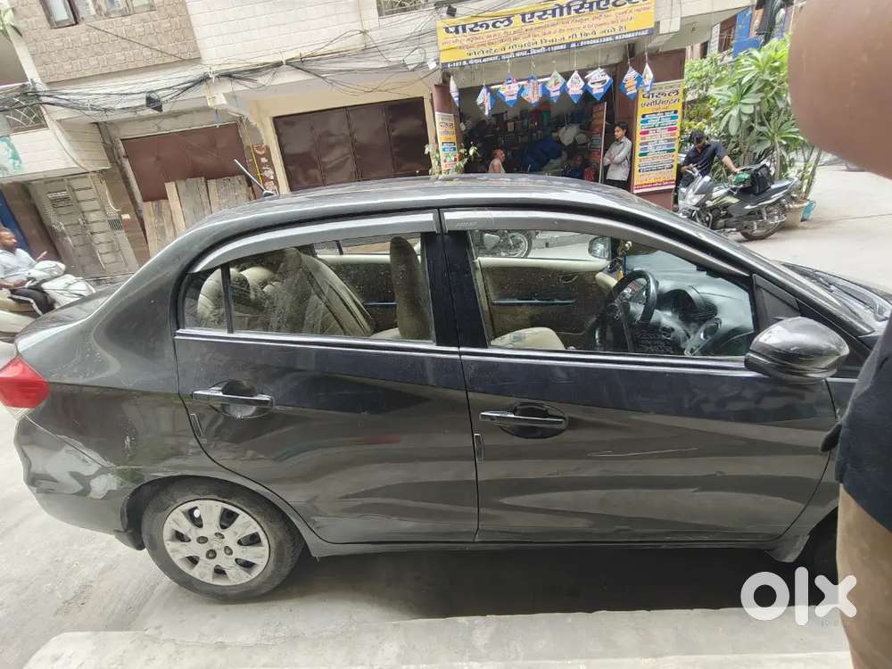 Honda Amaze 2015 Petrol 27000 Km Driven