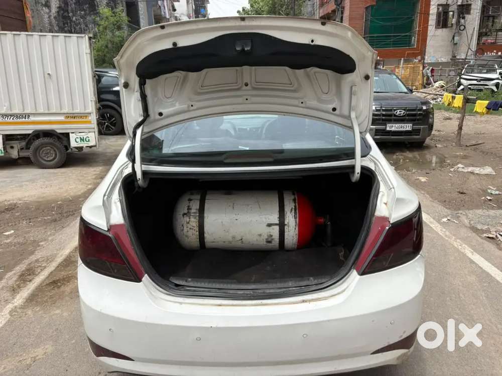 Hyundai Fluidic Verna 2015 Cng & Petrol 78000 Km Driven