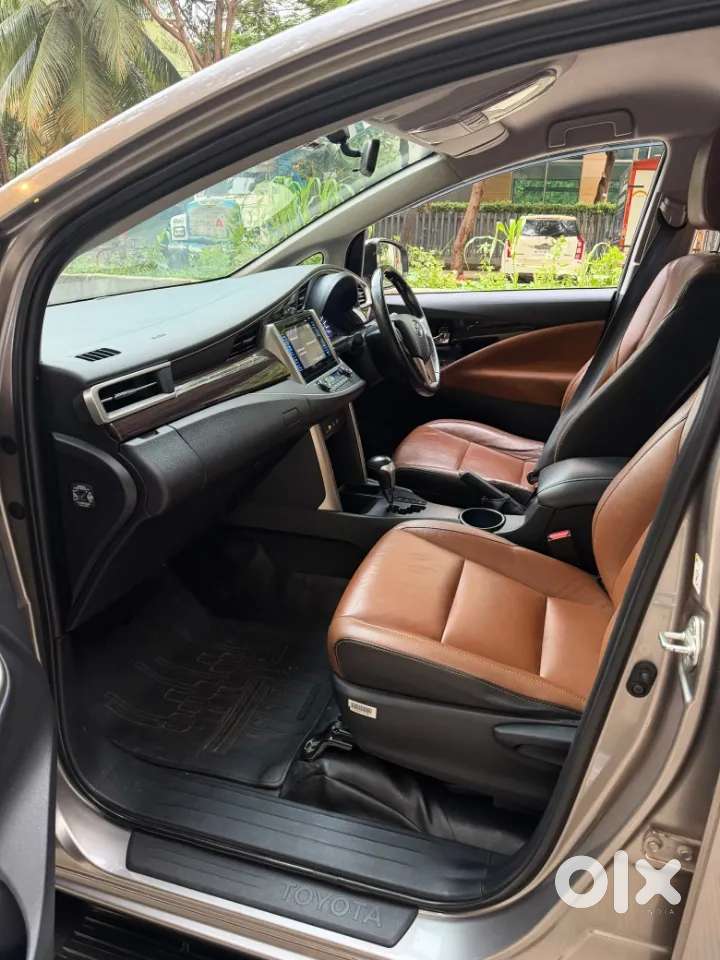 Toyota Innova Crysta [2020-ongoing] 2.7 Zx At 7 Str, 2016, Petrol