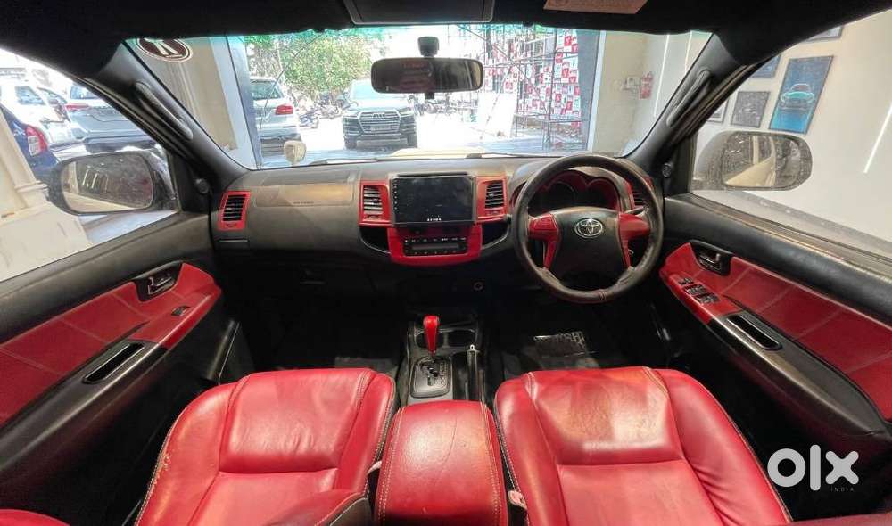 Toyota Fortuner 3.0 4x2 Automatic, 2012, Diesel