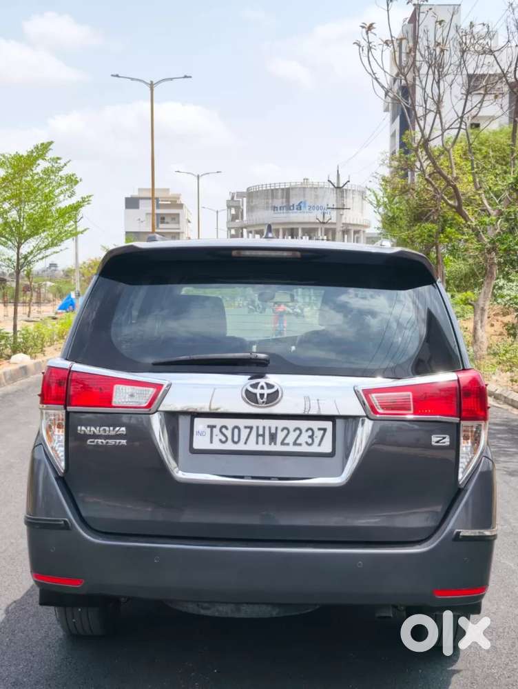 Toyota Innova Crysta [2020-ongoing] 2.4 Zx 7 Str, 2021, Diesel