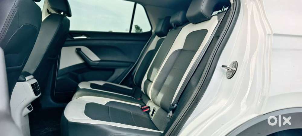 Volkswagen Taigun 1.0 Tsi Topline At, 2023, Petrol