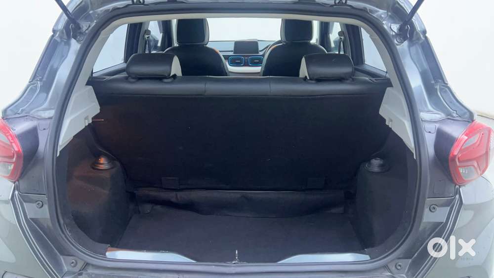 Tata Punch 1.2 Revotron Creative Amt Dual Tone, 2023, Petrol