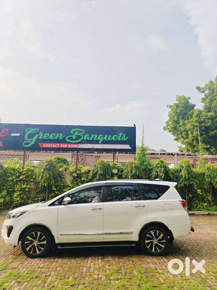 Toyota Innova Crysta Zx 2.4 Diesel 7 Seater, 2022, Diesel