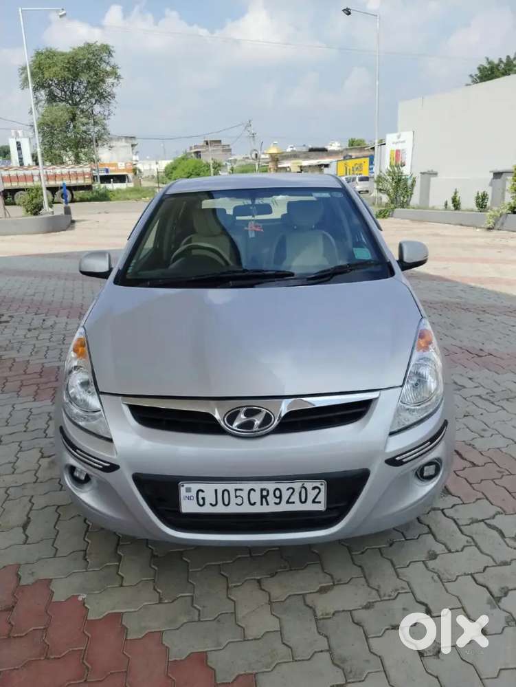 Hyundai I20 2011 Cng & Hybrids 121000 Km Driven