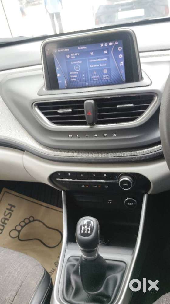 Tata Altroz Xz, 2023, Petrol