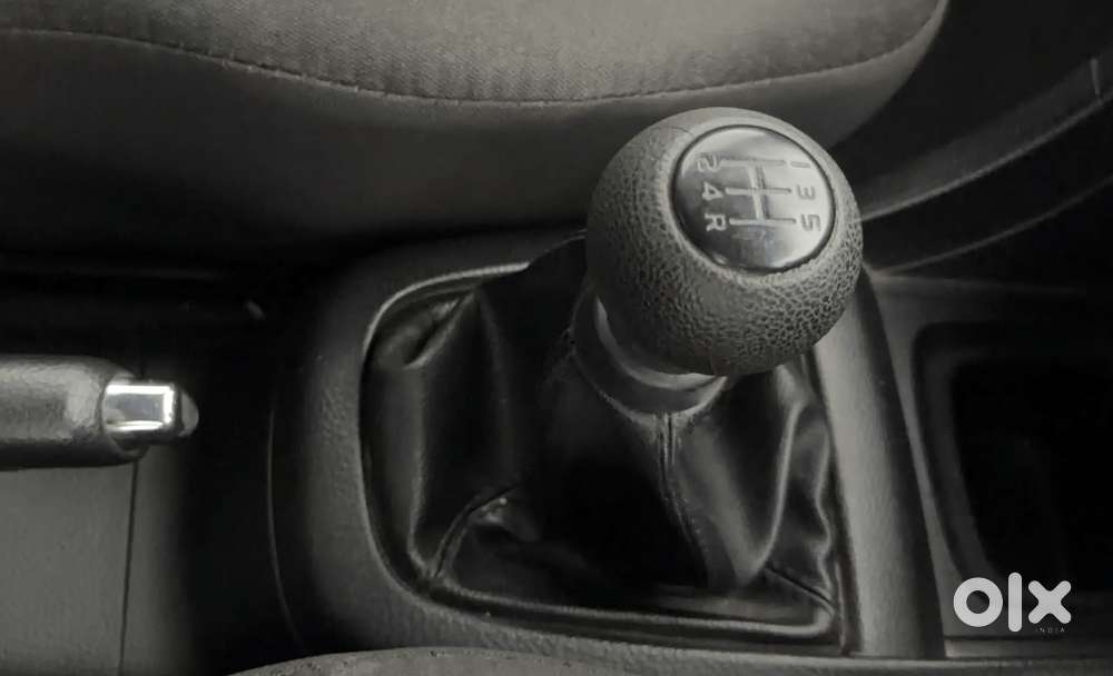 Maruti Suzuki Swift Zxi, 2015, Petrol