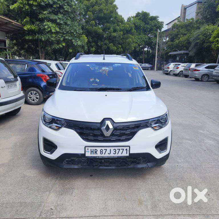 Renault Triber Rxl, 2022, Petrol