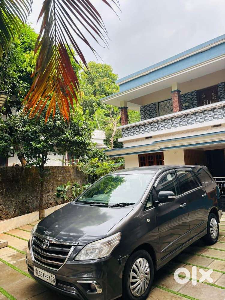 Toyota Innova 2015 Diesel 190000 Km Driven