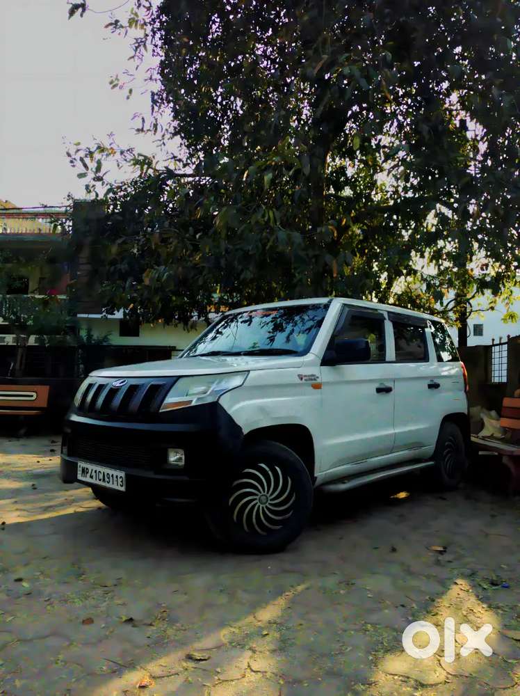 Mahindra Tuv 300 2018 Diesel 40000 Km Driven