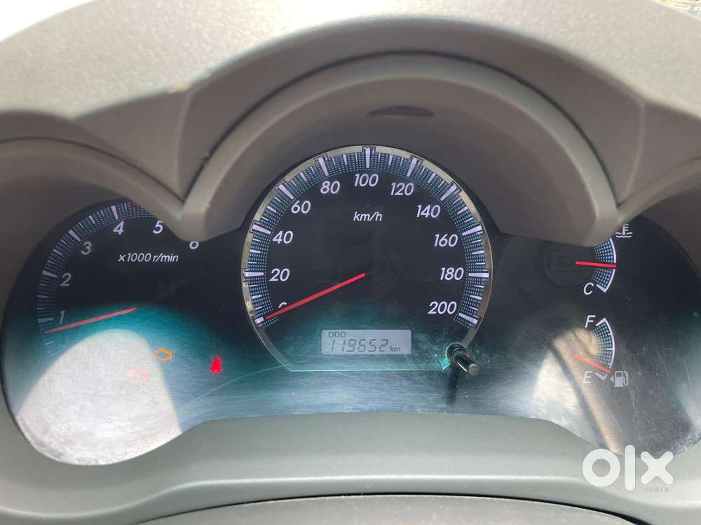 Toyota Fortuner 2011-2016 4x2 Manual, 2012, Diesel