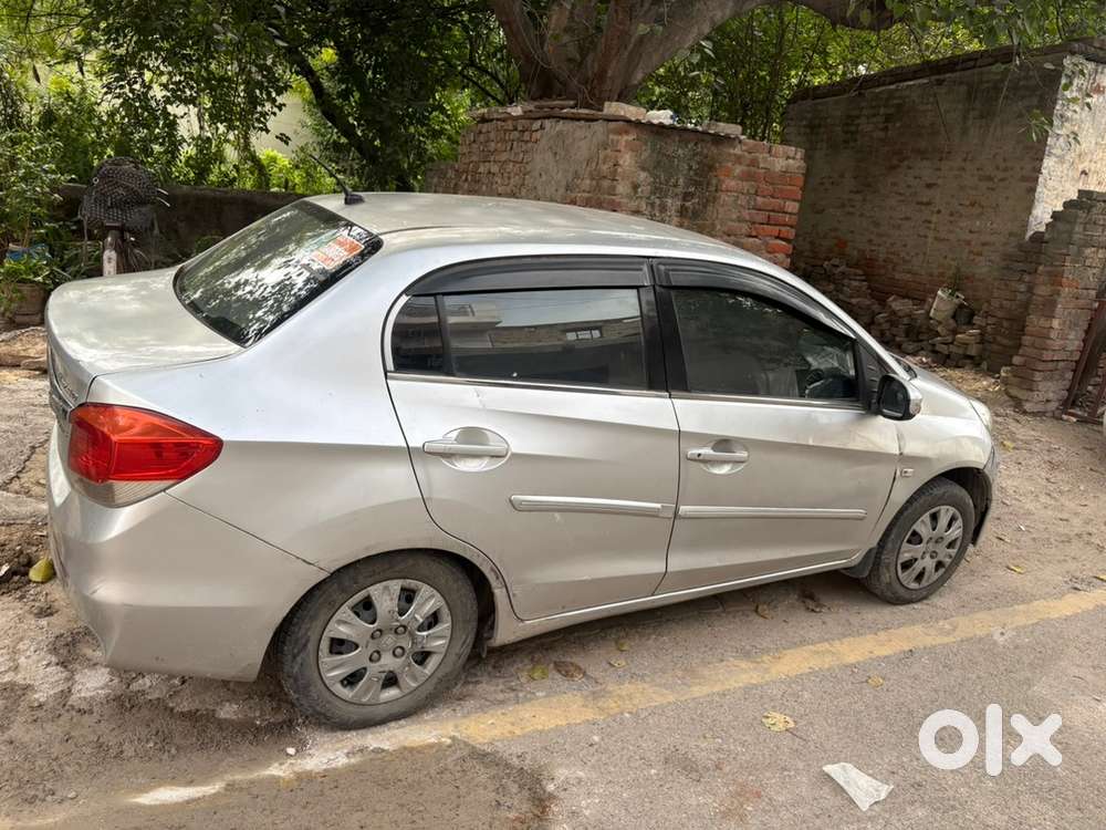 Honda Amaze 2014 Cng & Hybrids Well Maintained