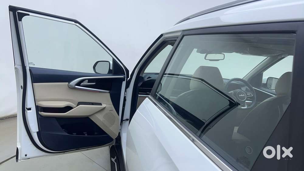 Kia Carens 1.4 Luxury Plus 6 Str, 2022, Petrol