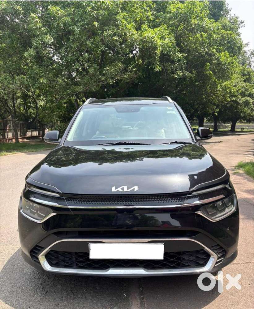 Kia Carens Luxury (o)1.5 Diesel At 7 Str, 2022, Diesel