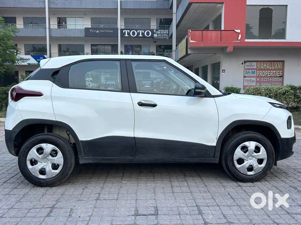 Tata Punch Pure, 2025, Petrol