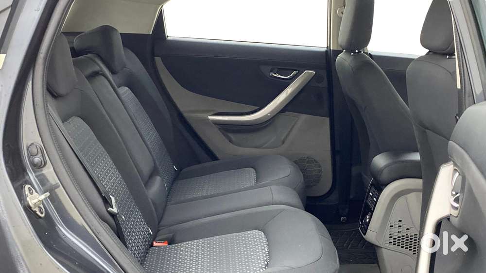 Tata Nexon 1.2 Revotron Xza Plus, 2019, Petrol