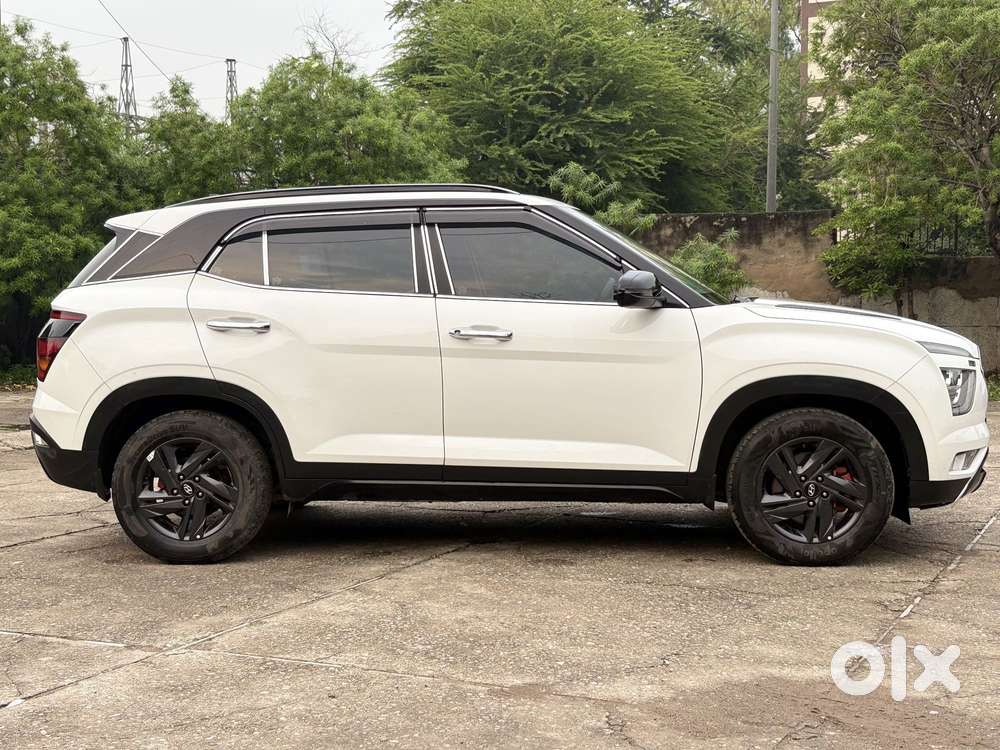 Hyundai Creta 1.5 S Plus Knight Petrol Dual Tone, 2023, Petrol