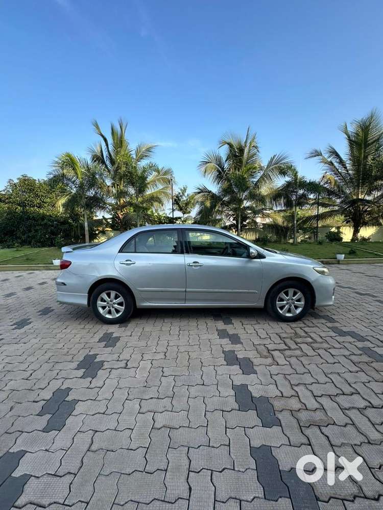Toyota Corolla Altis 2012 Diesel Well Maintained