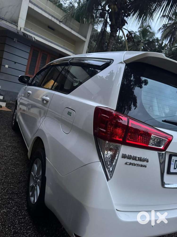 Toyota Innova Crysta Diesel 2017