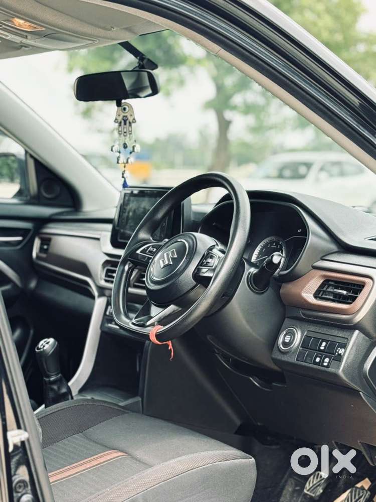 Maruti Suzuki Vitara Brezza Zxi+ Mt, 2025, Petrol