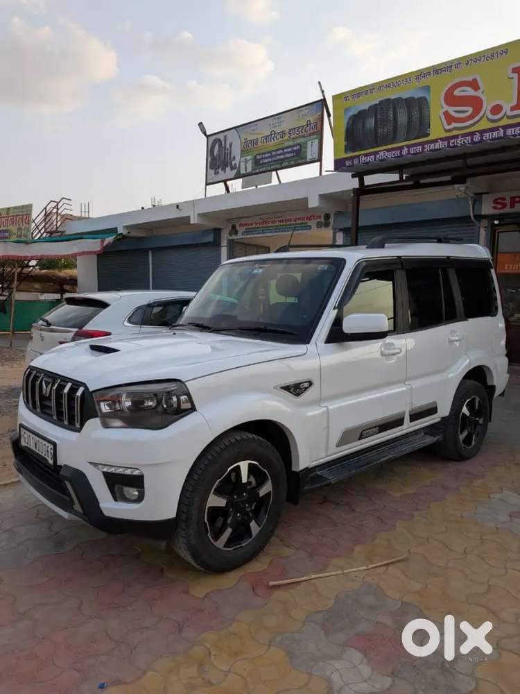 Mahindra Scorpio Classic 2024 Diesel 107000 Km Driven