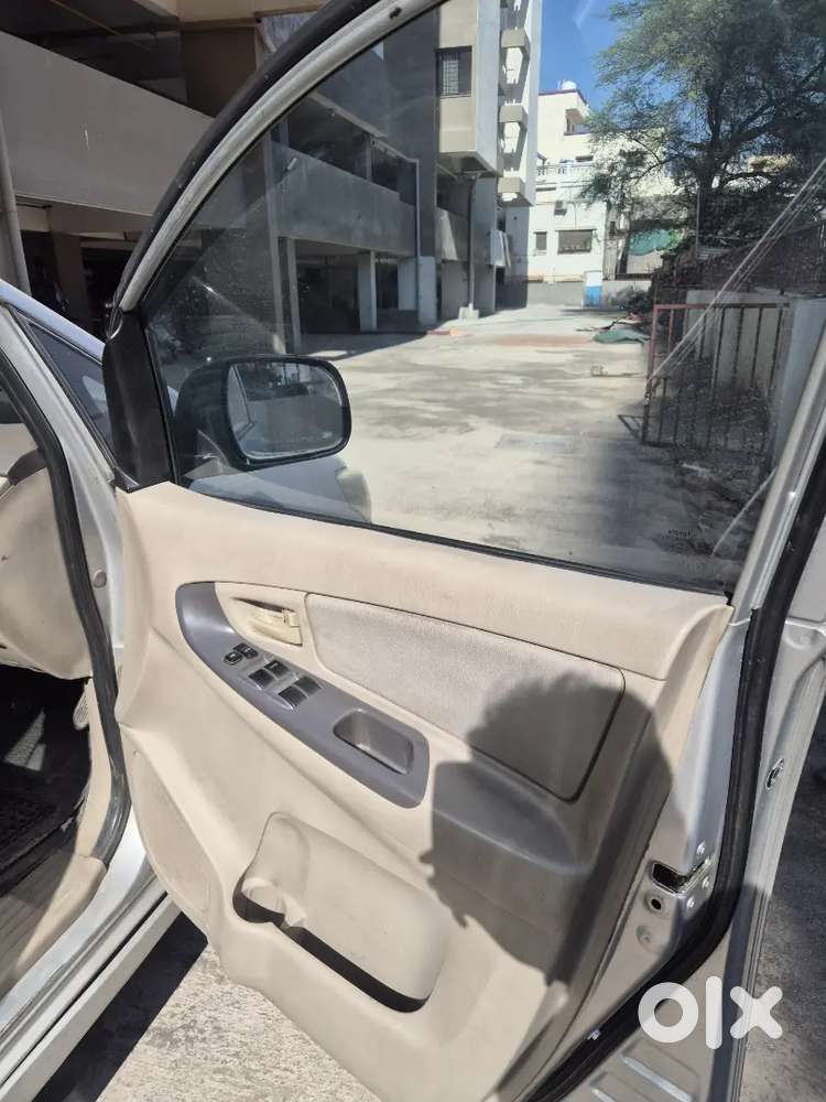 Toyota Innova 2013 Diesel 225800 Km Driven