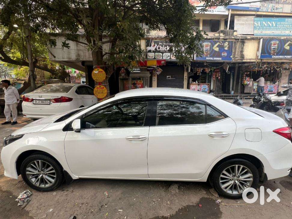 Toyota Corolla Altis 2013-2017 Vl At, 2016, Petrol
