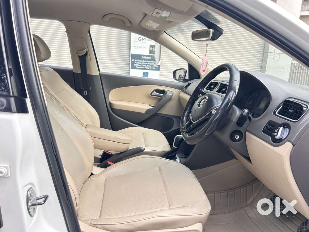 Volkswagen Vento 1.2 Highline Plus At 16 Alloy, 2017, Petrol