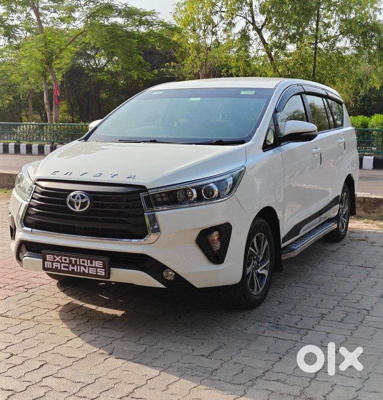 Toyota Innova Crysta 2.4 G Mt, 2022, Diesel