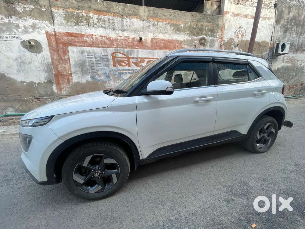 Hyundai Venue 1.2 S (o), 2021, Petrol