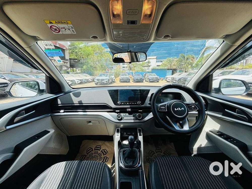 Kia Carens 1.5 Prestige 7 Str, 2023, Petrol