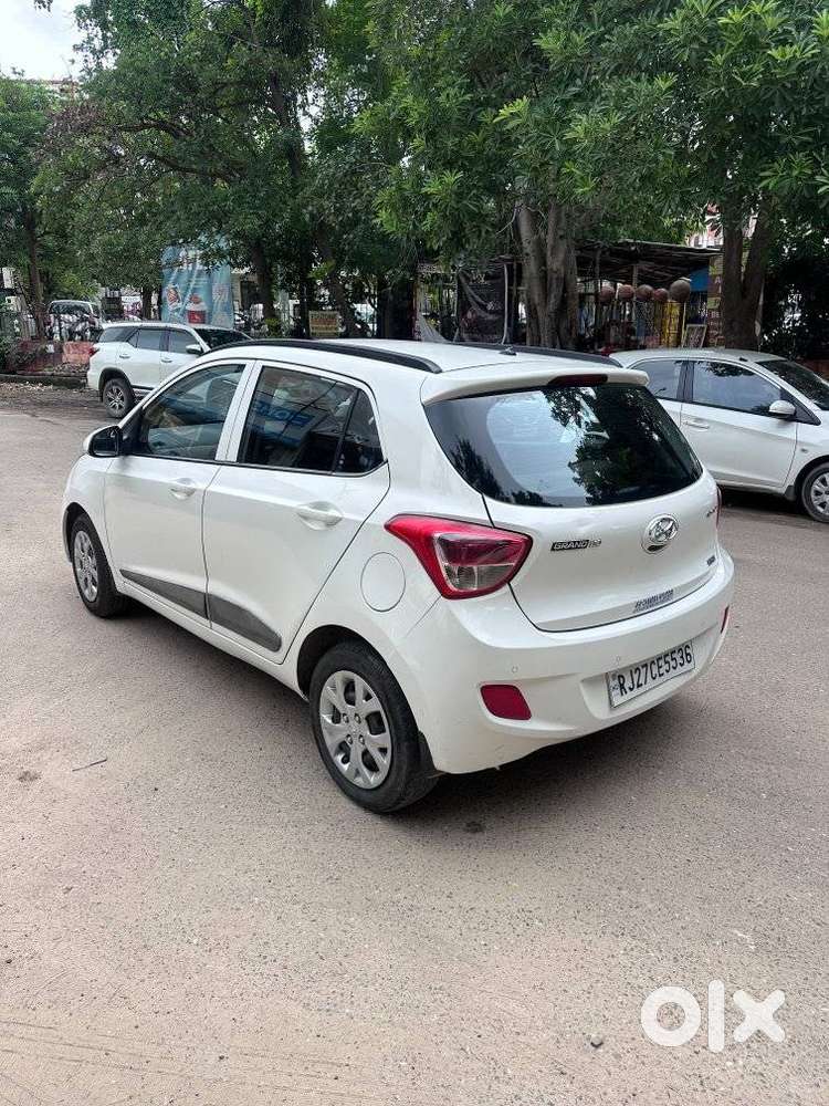 Hyundai Grand I10 Sportz 1.2 Kappa Vtvt, 2015, Petrol