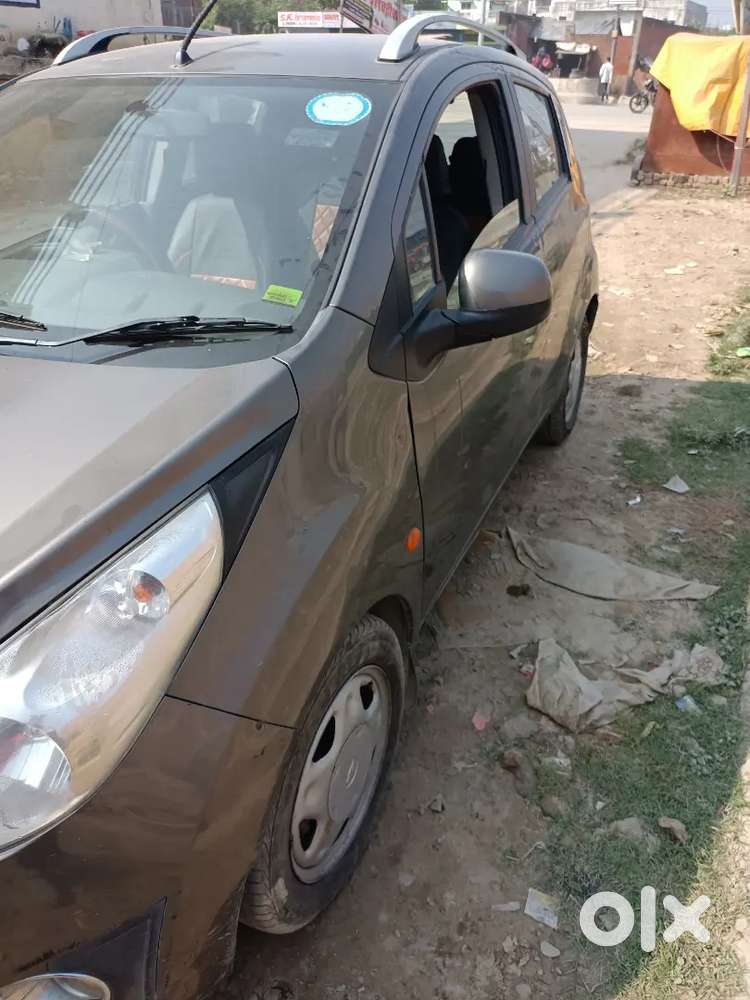 Chevrolet Beat Petrol 2012