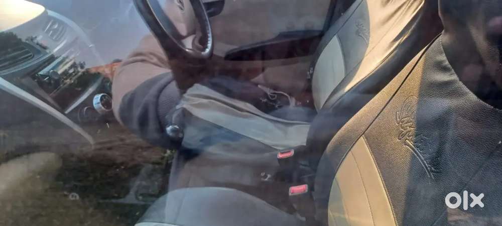 Hyundai Eon 2017 Petrol Bhaiya Fix Hai Price Thora Bahut Ho Skta Hai