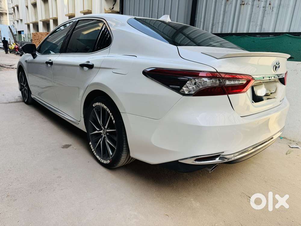 Toyota Camry Hybrid, 2022, Petrol