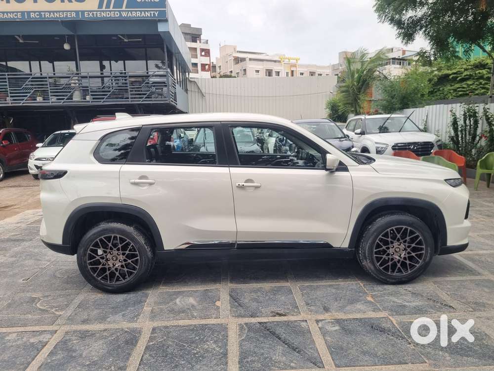Maruti Suzuki Grand Vitara 1.5 Alpha Smart Hybrid At, 2023, Petrol