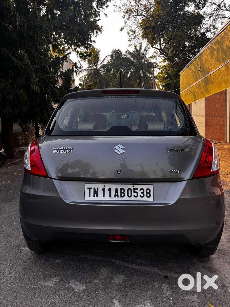 Maruti Suzuki Swift Dzire Vxi Optional, 2017, Petrol